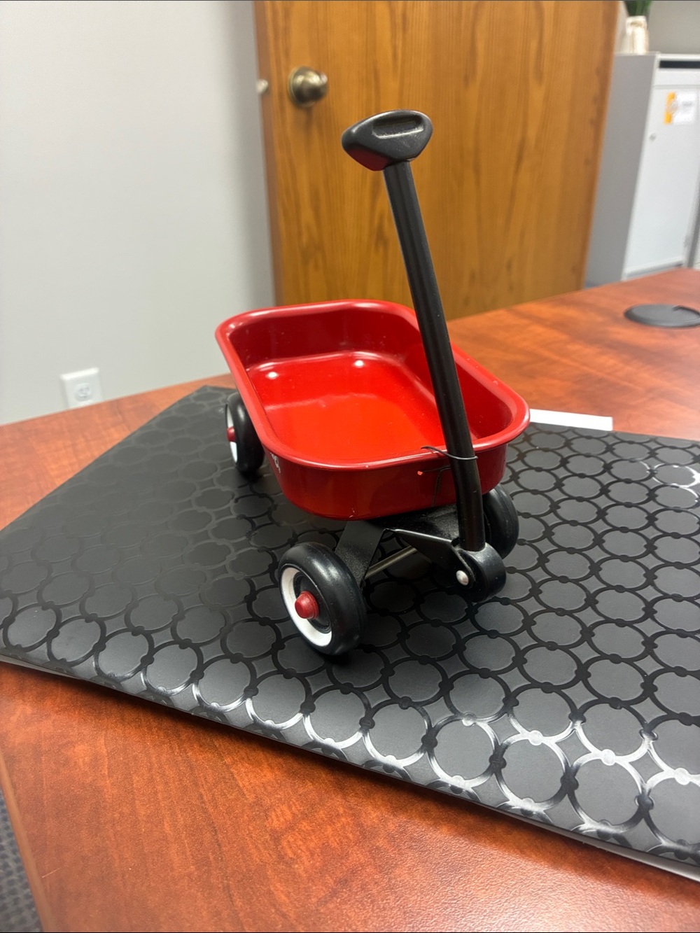 6” (mini) Red Classic Radio Flyer Wagon - Picture 2 of 3